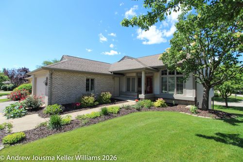 10-4205 Sabal Pointe Ct Se, Grand Rapids, MI, 49546-8232 | Card Image