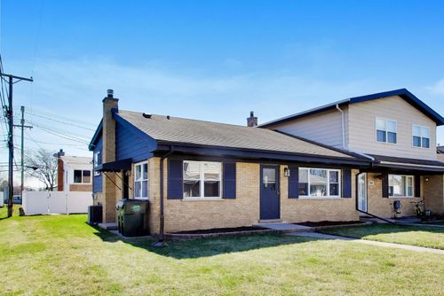 9011 N Grace Ave, Niles, IL, 60714-1424 | Card Image