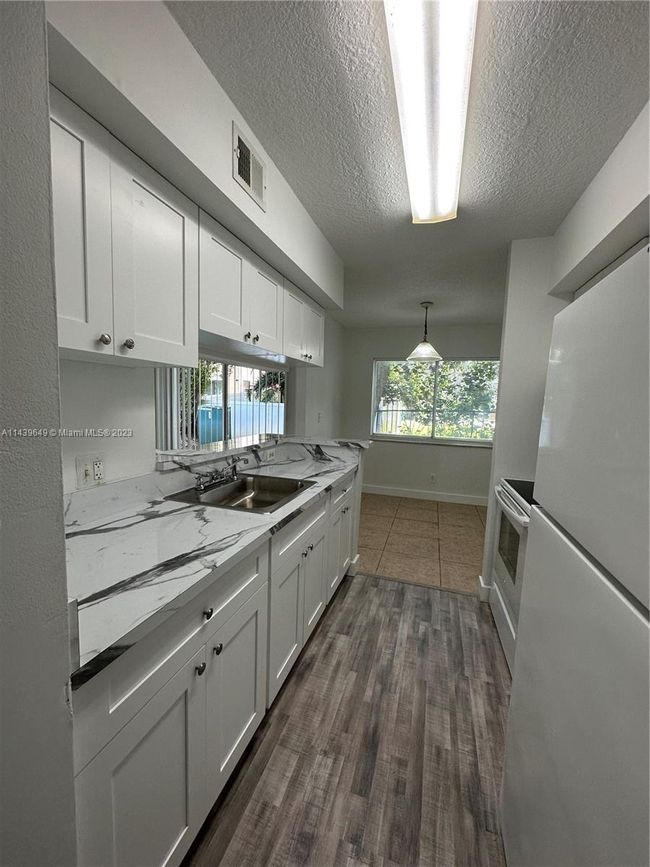 204 5646 Rock Island Rd, Sold in Tamarac Zoocasa