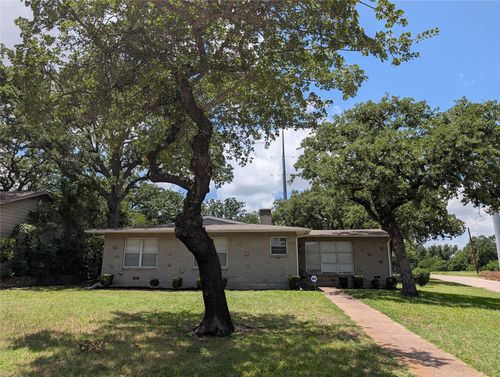4800 Dunlap Dr, Fort Worth, TX, 76119-4627 | Card Image