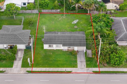 2118 Sw Airoso Blvd, Port St. Lucie, FL, 34984-4749 | Card Image