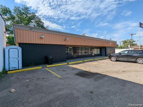 17651 E Warren Ave, Detroit, MI, 48224-2106 | Card Image