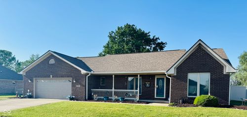 2720 Falcon Ct, Seymour, IN, 47274-8629 | Card Image
