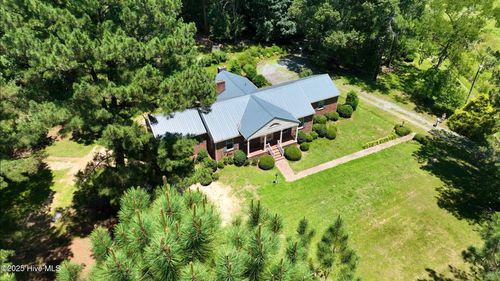 900 George P Rd, Robbins, NC, 27325-8164 | Card Image