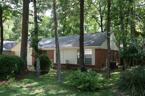 39 S White Pebble Ct, The Woodlands, TX, 77380-2865 | Card Image