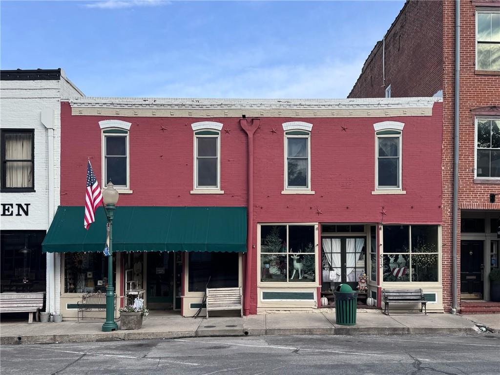 511 Main St, Weston, MO 64098