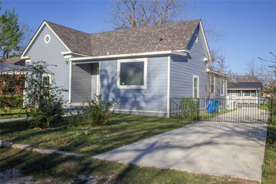 314 Park Street, House other with 3 bedrooms, 2 bathrooms and 5 parking in Taylor TX | Image 1