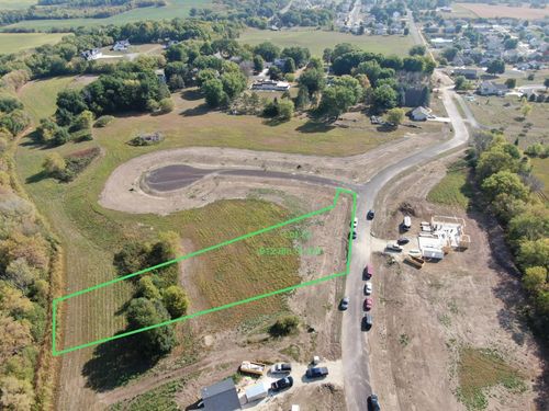 912 8th St Sw, Pine Island, MN, 55963-9153 | Card Image