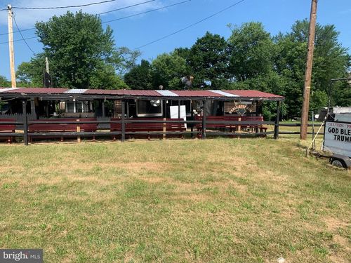 1450 Holly Pike, MOUNT HOLLY SPRINGS, PA, 17065 | Card Image