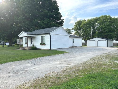 712 W Main St, Thorntown, IN, 46071-1140 | Card Image