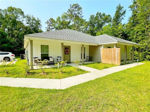 72204 Formosa Dr, Covington, LA, 70433-8707 | Card Image
