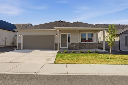 19646 E Spruce Ln, Spokane Valley, WA, 99016-5510 | Card Image