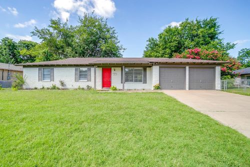 128 Se Robert Street, Burleson, TX, 76028 | Card Image