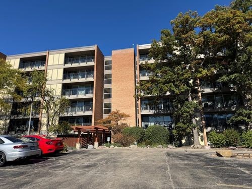 apt-4c-5950 Oakwood Dr, Lisle, IL, 60532-3016 | Card Image