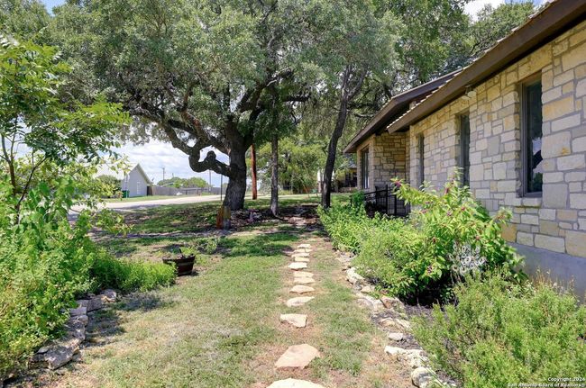 1214 (LOT 21) 13 Th St, House other with 3 bedrooms, 2 bathrooms and null parking in Blanco TX | Image 21