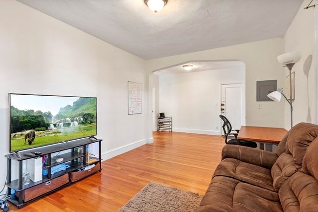 APT-33 - 1666 Commonwealth Ave, Condo with 1 bedrooms, 1 bathrooms and null parking in Boston MA | Image 6