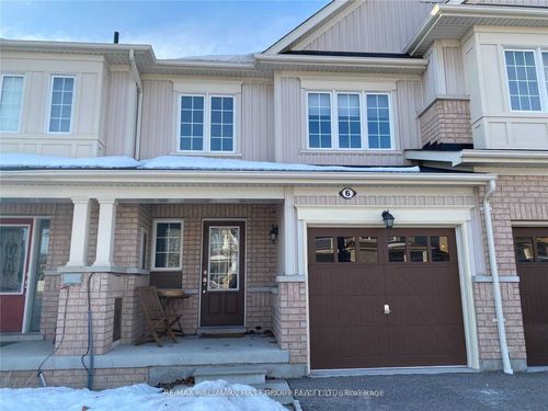 6 Devlin Cres, Whitby, ON, L1N0J4 | Card Image