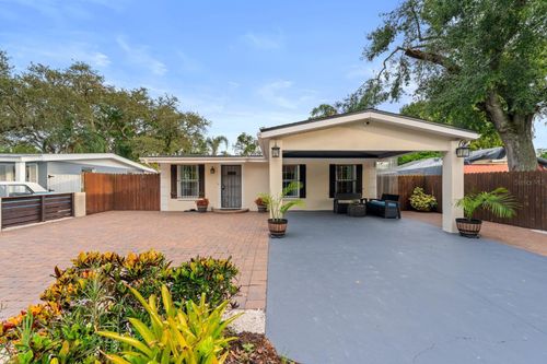 1905 E 99th Avenue, TAMPA, FL, 33612 | Card Image