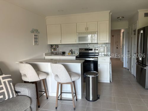 a340-40 Folly Field Road, Hilton Head Island, SC, 29928 | Card Image