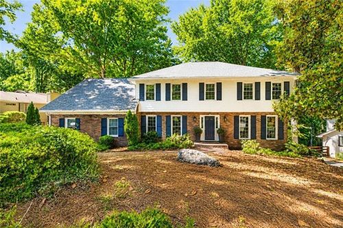 1820 Branch Valley Dr, Roswell, GA, 30076-3011 | Card Image