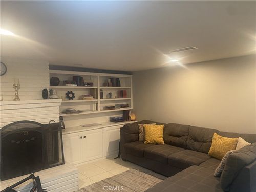 918 N Cleveland St, Orange, CA, 92867-5701 | Card Image