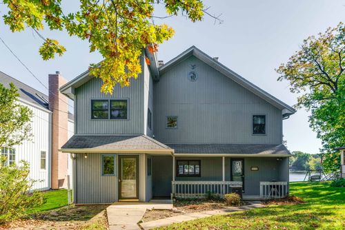 42385 N Woodbine Ave, Antioch, IL, 60002-7304 | Card Image