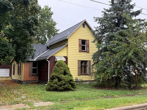 32 Grove Ave, Shelby, OH, 44875-1403 | Card Image