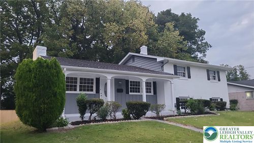 232 Virginia Ave, Whitehall, PA, 18052-7123 | Card Image