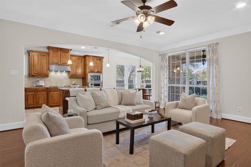 842 Sun Meadow Rd, Allen, TX, 75013-4992 | Card Image