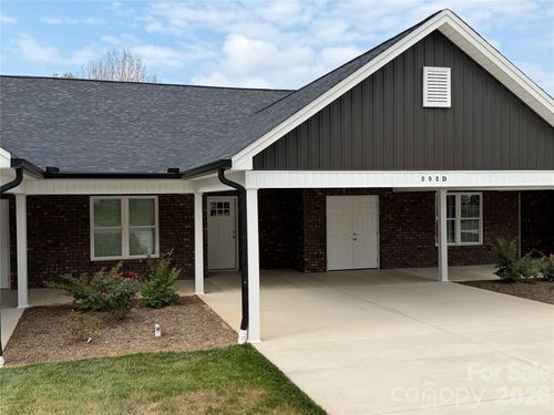 unit-d-302 E Boyd St, Maiden, NC, 28650-1300 | Card Image