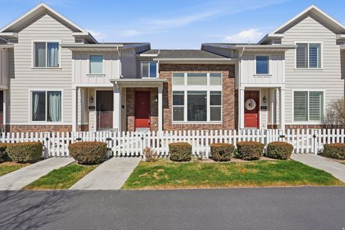 1041 W Painted Horse Ln, Bluffdale, UT, 84065-7552 | Card Image