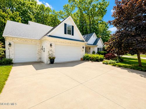 741 Whisperwood Pkwy, Holland, OH, 43528-7873 | Card Image