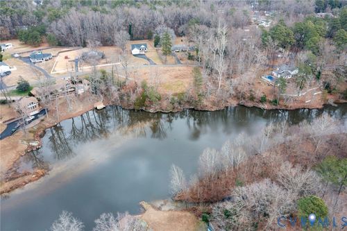 200 Swift Creek Ln, South Chesterfield, VA, 23834-1633 | Card Image