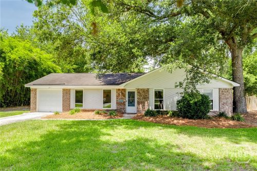 7325 Tropical Way, Savannah, GA, 31410-2400 | Card Image