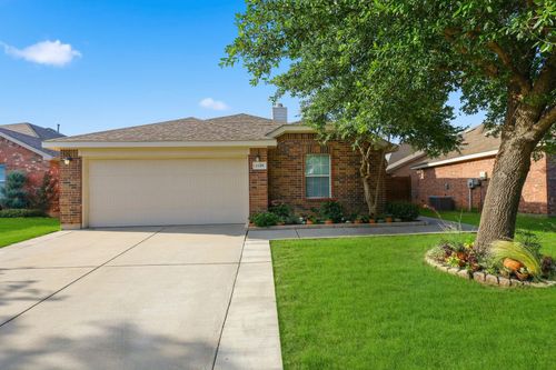 1136 Kachina Ln, Haslet, TX, 76052-3331 | Card Image