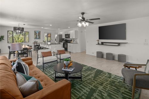 2 Southport Ln, Bella Vista, AR, 72715-6517 | Card Image