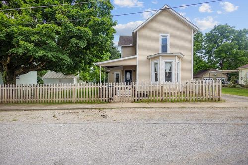 37 College St, Alexandria, OH, 43001-7508 | Card Image