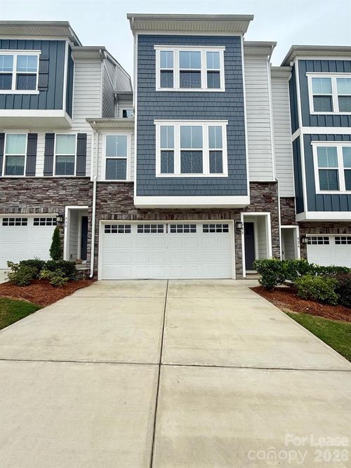 928 Portrush Ln, Tega Cay, SC, 29708-6002 | Card Image
