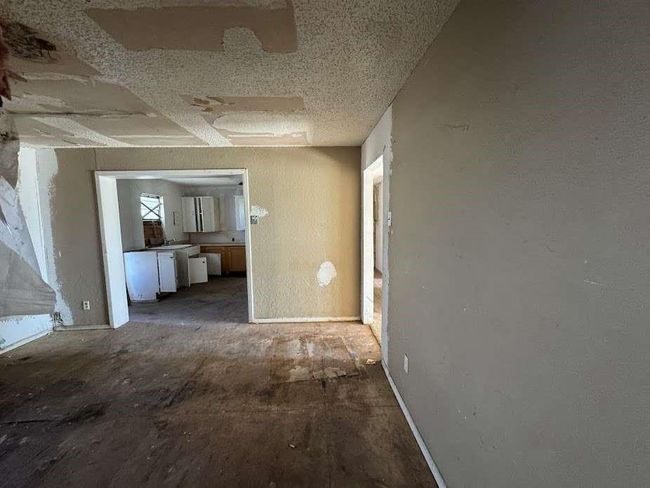 2014 Kokomo St, House other with 2 bedrooms, 1 bathrooms and null parking in Plainview TX | Image 9