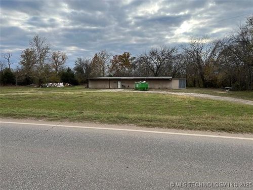 941 State Road 78, Hendrix, OK, 74741-2523 | Card Image