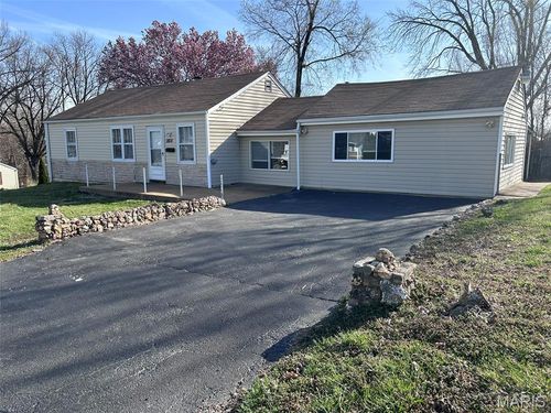 1808 Spencer Ave, Overland, MO, 63114-3902 | Card Image
