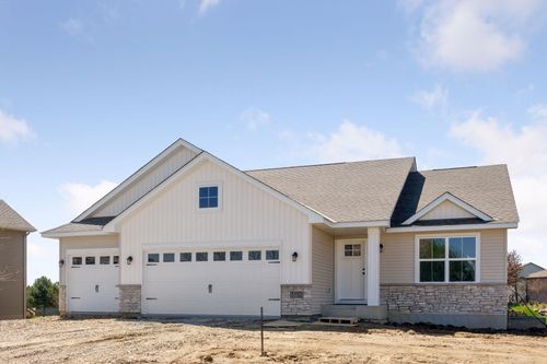 411 Music St Nw, New Prague, MN, 56071-2459 | Card Image