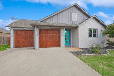 30 Heron Drive, House other with 3 bedrooms, 2 bathrooms and null parking in Sanger TX | Image 2