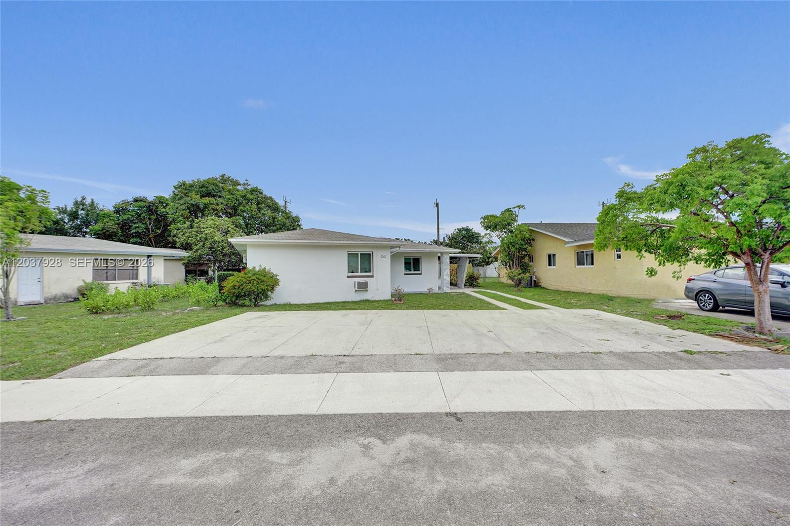 Residential Income in Oakland Park 2