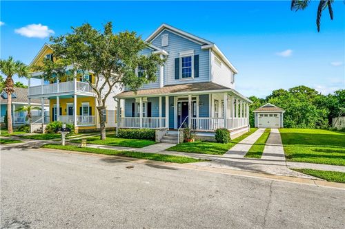 3314 N Park Dr, Fort Pierce, FL, 34982-8424 | Card Image