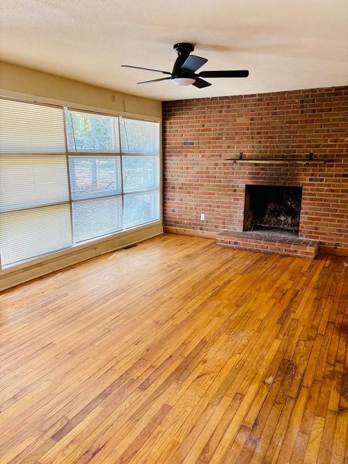 326 Merideth Cir, spartanburg, SC, 29306-4019 | Card Image