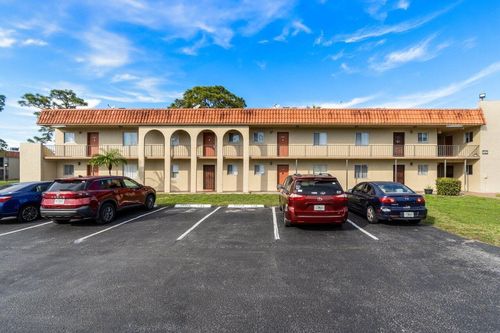 205-6094 Forest Hill Boulevard, West Palm Beach, FL, 33415 | Card Image