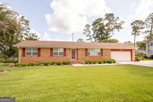 3113 Southwood Dr, Waycross, GA, 31503-8580 | Card Image