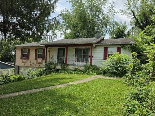 3056 Broadvue Cir, Zanesville, OH, 43701-9783 | Card Image