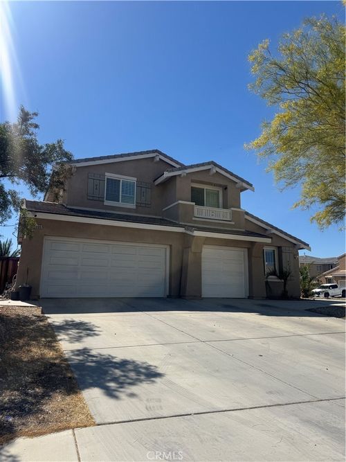 15006 Diamond Road, Victorville, CA, 92394 | Card Image